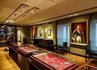 Last night at Museum Grand Chancellery, Legion d'Honour, Paris. Representatives of state archives, media &amp; historic orgs, saw Cecile Coolen's film of British involvement in the liberation of Europe. Many thanks Chief Curator, Tom Duthiel &amp; his superb staff for this rare honour.