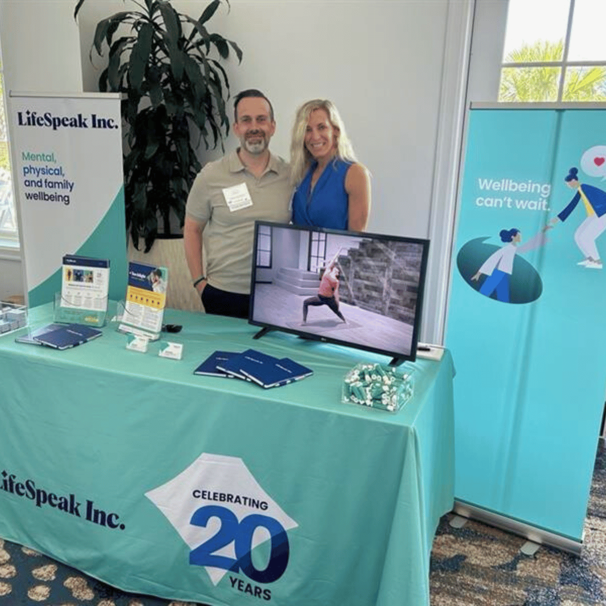 LifeSpeakInc's tweet image. Feeling EMPOWERED at WebMD Health Services&apos; Empower event! 💪🌟 LifeSpeak&apos;s Kelly Geppi &amp;amp; David Sciacca enjoyed inspiring discussions on mental health &amp;amp; wellbeing. A huge thank you to WebMD for hosting this impactful event.  #LifeSpeakInc #WebMD #MentalHealth