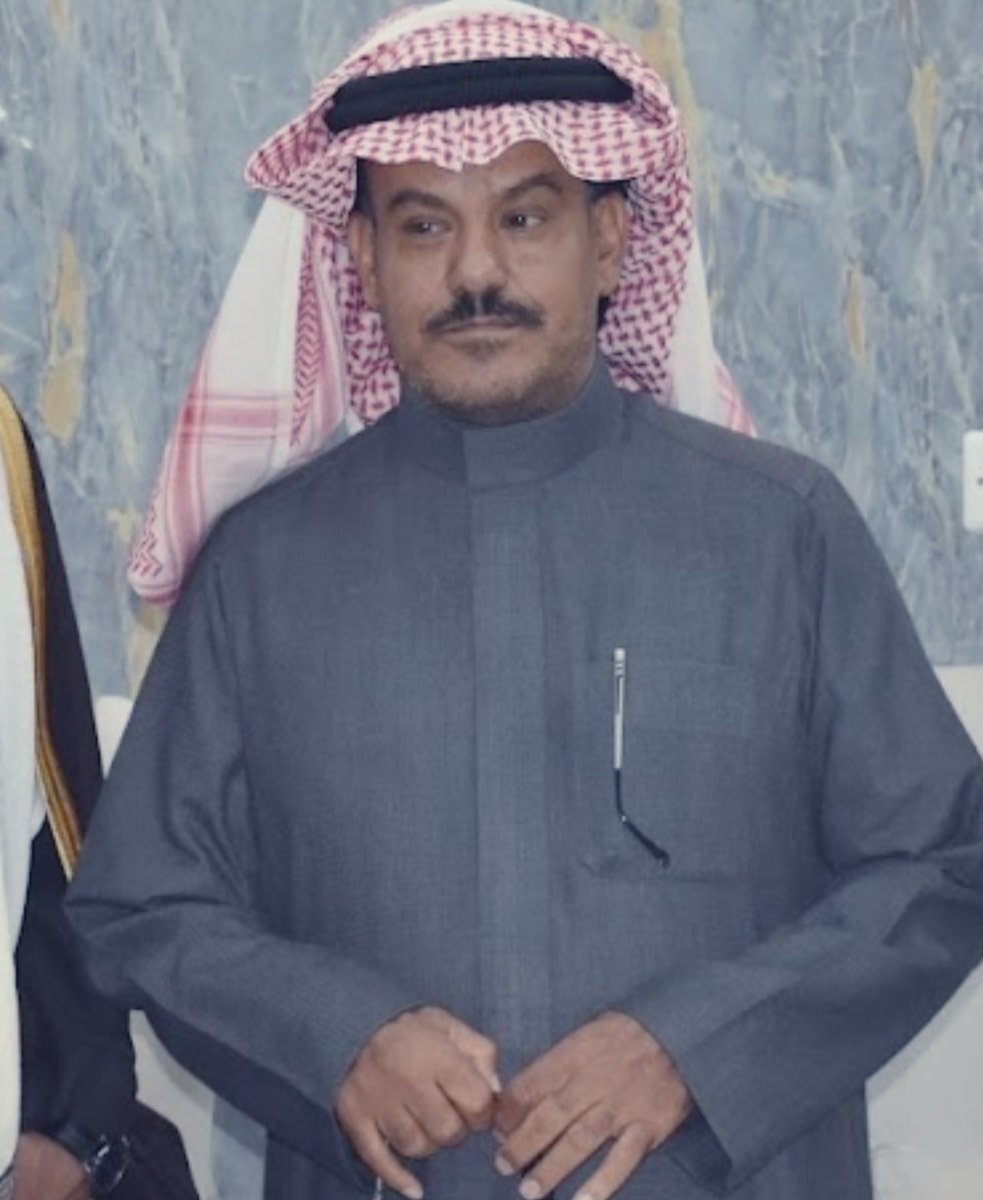 هذا ولد منهو عن الطيب مامال
طيبٍ على فطره ولاهو صناعي..,

 ابوي دايـم لرجاجيل مـدهـال 
 مـاكـن لبيوت الرياجيل داعـي