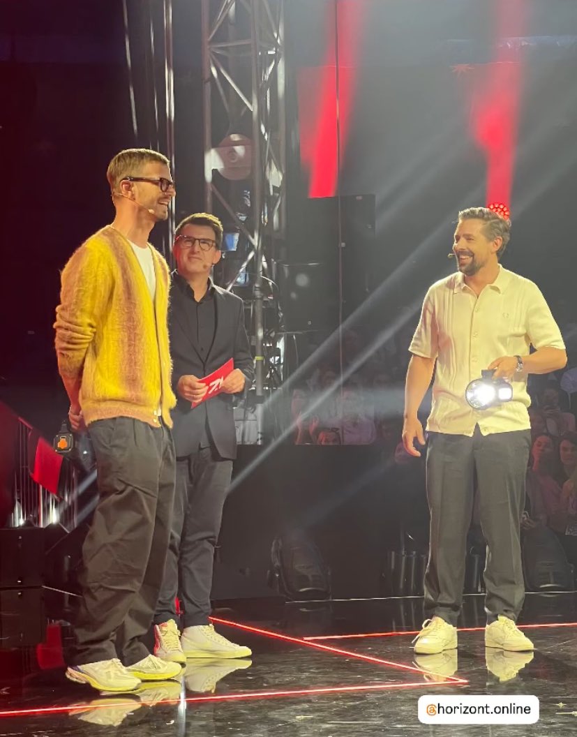 Sophifei's tweet image. Joko und Klaas bei den #screenforcedays 😍