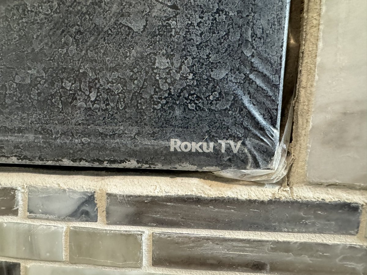 lydiakauppi's tweet image. DIY shower TV, what could go wrong