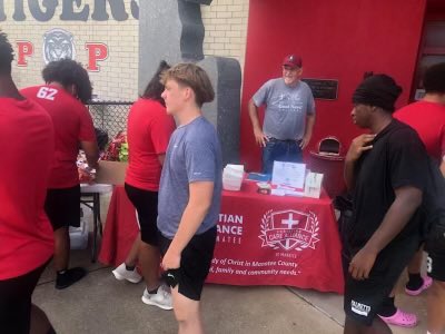 Thanks so much to the “Good News Grillers” for cooking for our players and bringing positive mentorship into their lives!!  Relationships matter and we are building them one day at a time!  Thanks to these kids for an incredible workout week-  These Tigers are making strides