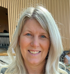 westernuCSMH's tweet photo. Congratulations Cheryl Shinkaruk and Julia Forgrave on receiving The Ray Hughes Fourth R Champion Award.  Read all about these exemplary leaders fostering healthy youth relationships in their schools and communities.⬇️
https://t.co/V0tozDWFMN

#youthhealthyrelationships https://t.co/kUQlLk5iqA