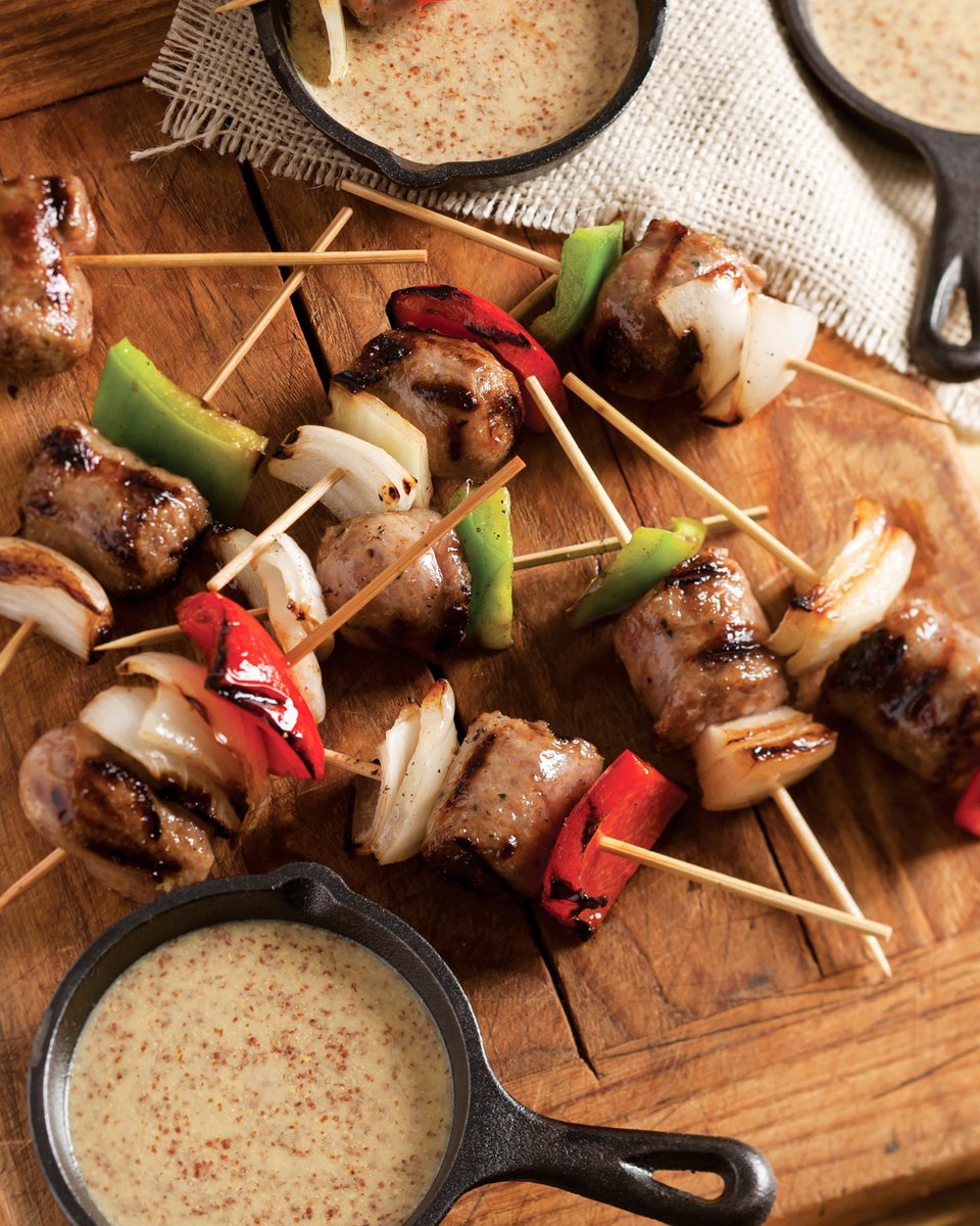 TasteMag's tweet image. Father's Day weekend is fast approaching, and this recipe is sure to bring a smile to his face! bit.ly/3RqPZwf

#grilledsausage #sausageskewers #skewers #mustard #easyrecipe #grilling #fathersday #tasteofthesouth