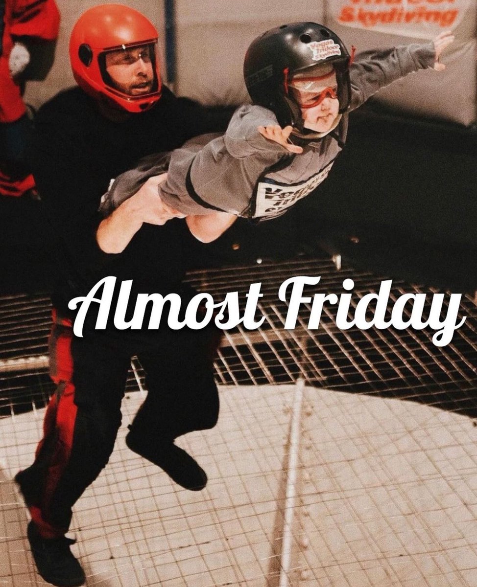 almostfriday_'s tweet photo. Pound it🤜🤛 #almostfriday https://t.co/WgVzN2UzqI
