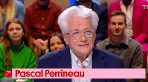tcabarrus's tweet photo. "La vie politique, c'est pas seulement des manœuvres, c'est aussi des valeurs"
(Message de #PascalPerrineau à #OlivierFaure et #EricCiotti sur #LCI)
