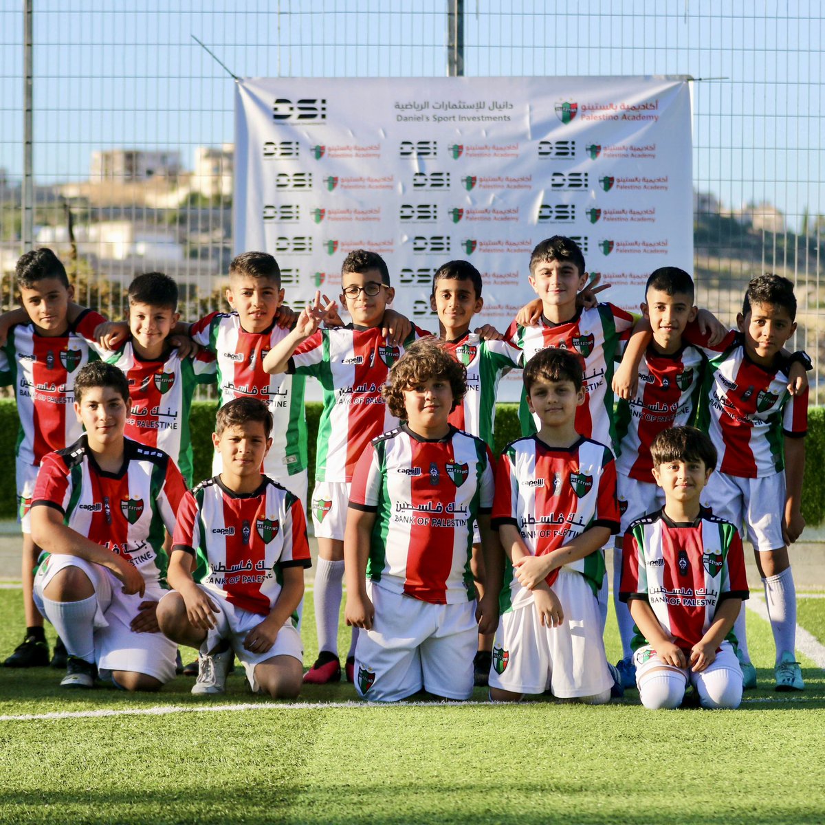 CDPalestinoSADP's tweet photo. 😍❤️ ¡Palestino Academy reabre en Ramallah! 🇵🇸

⚽️ Una de nuestras escuelas oficiales en Ramallah, Palestina, volvió a funcionar tras ocho meses detenida. La Academia de Gaza sigue cerrada, debido al genocidio que se está viviendo en la Franja 💔

➡️ Sigue la noticia 👇🏻 https://t.co/8HqKBeZJWN