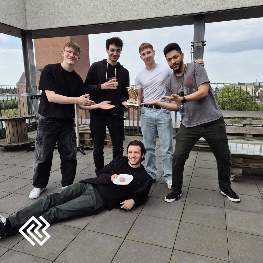 KRANKIKOM tweet media