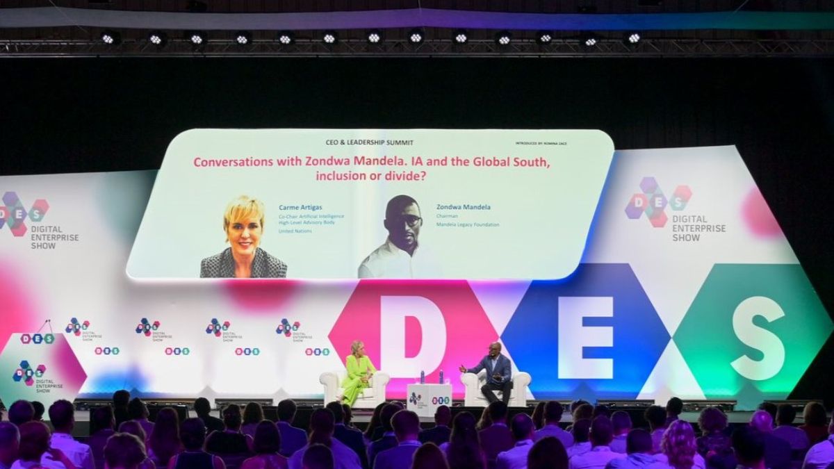 gadeiramedia's tweet image. Los expertos destacan la necesidad de usar la IA en el DES2024: El segundo día del DES2024 dio lugar a la segunda sesión de #AI4Humanity by UN conducida por Carme Artigas y Zondwa Mandela. 

La entrada Los expertos destacan la necesidad de usar la IA en… dlvr.it/T8DsqH