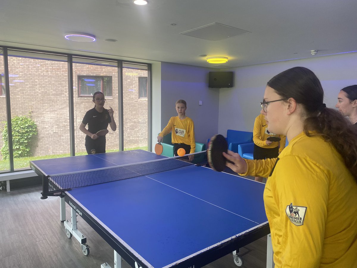 Park View School PE tweet media