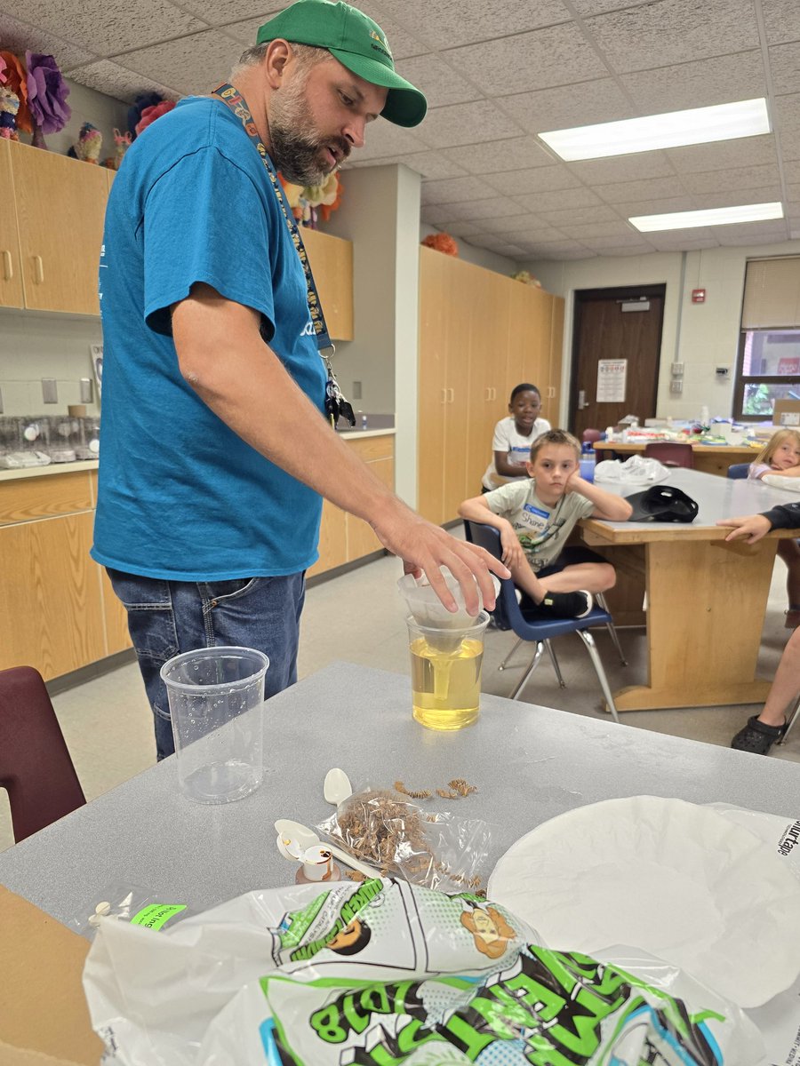 AdamYoder_23's tweet image. Fun in the Sun day at @CampInvention campers created a water feature and explored the importance of testing prototypes! #campinvention #concordpride