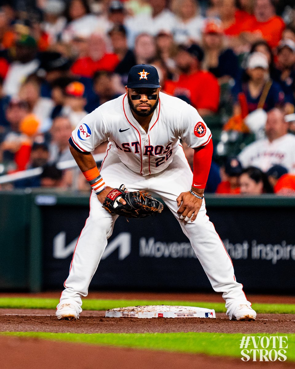 astros's tweet photo. Can't think of a Single reason not to vote for Big Jon.
#VoteSingleton ⭐️ https://t.co/UTDeXYKIHd https://t.co/FjJu7JLUwK