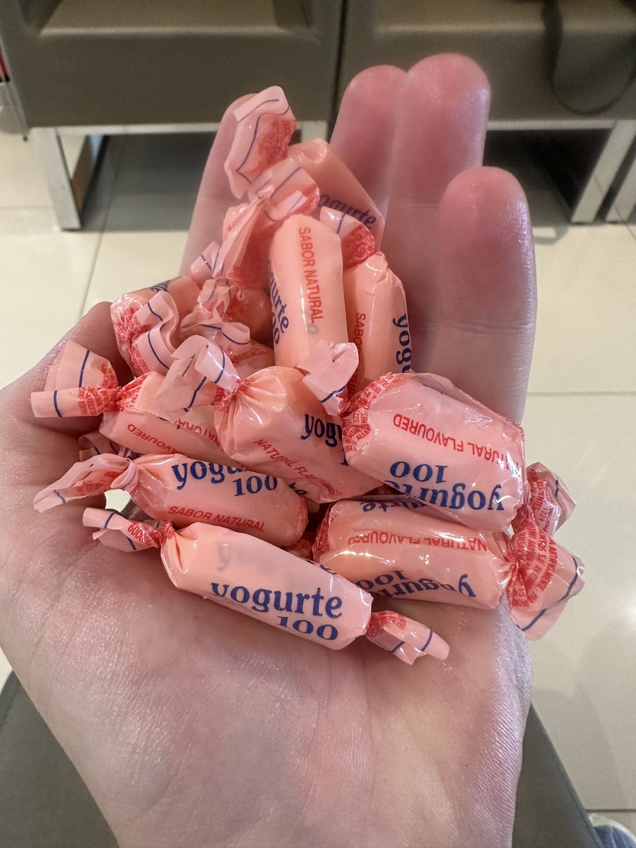 chefdangalhardo's tweet photo. Não existe a palavra LIMITE quando lidamos com a Bala Yogurte 100.

Concordam? https://t.co/1o8QsZNMlp