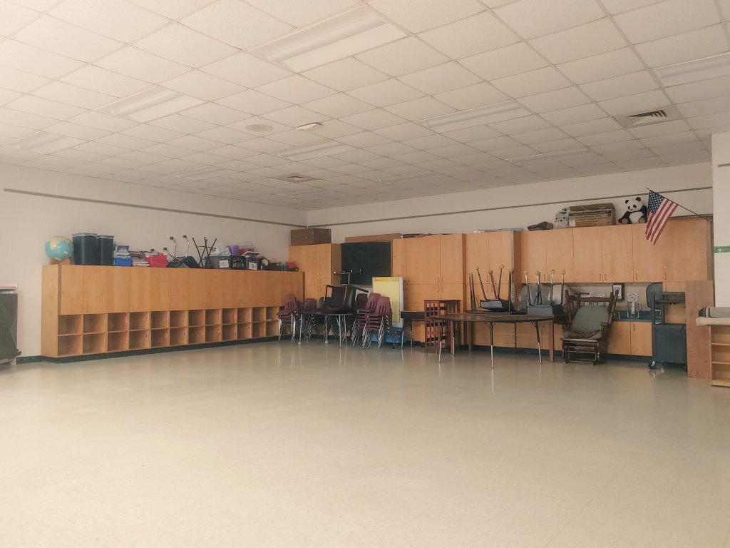 A wonderful year, different and amazing and today is the last day! See you soon racoons ❤️😎 bye bye 23-24!  #unitingtheworld #lastday #teacherlife #summerbreak <a href="/ParticipateLrng/">Participate Learning</a> <a href="/ABSSPublic/">Alamance-Burlington School System</a>