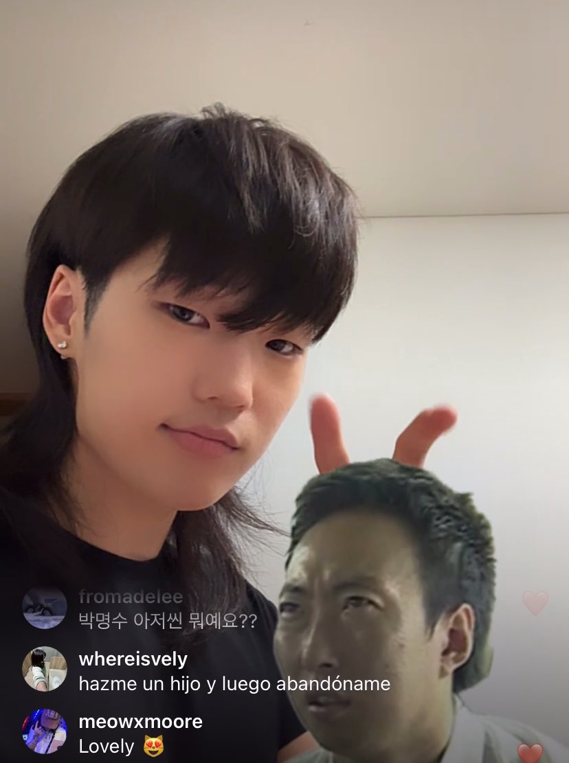 kimhaonly's tweet photo. spot the difference https://t.co/6PaCTYpHd9