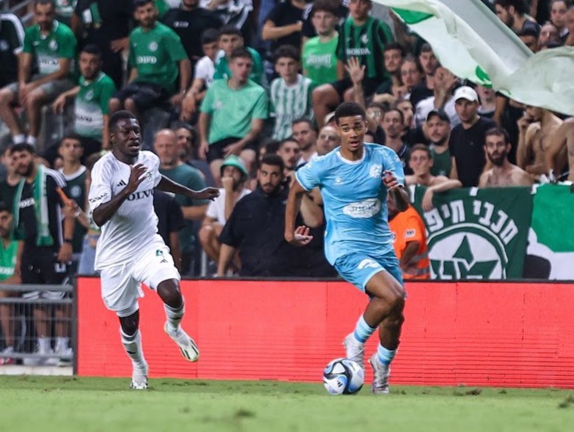 Idan Toklomati Jorno (19) 🇮🇱/ 🇧🇯 
Maccabi Petach Tikva 🇮🇱 
LW / ST
Scoring 11 goals in Israels 2nd division at 18, he quickly drew attention to him. With his team struggling this season he still managed to score 5 goals. Fast striker with ice cold finishing.
💰: 1 400 000 €