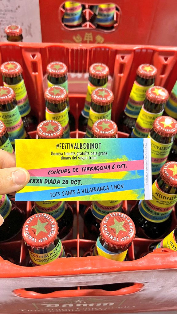 borinots's tweet photo. Aquest divendres, l'assaig a plaça de Comas tindrà una bona recompensa!

Vine a sopar a Can Climent i aconsegueix algun dels premis amagats entre les begudes 🙊 https://t.co/H8uYoBqXbb