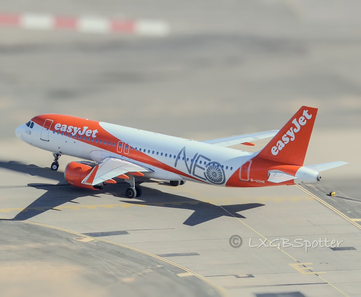 JosephLXGBSpot's tweet photo. This weeks #tbt๐๐ธ post features an EasyJet Airbus A320-251N (G-UZHE) turning off TWY E at Gibraltar Airport arriving from Edinburgh Airport.
#a320neo #airbus #bringbackedinburgh #britaininthesun #easyjet #gibraltarairport https://t.co/BSaw41ZjRb