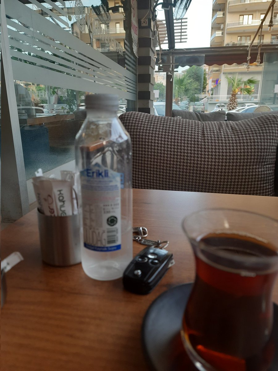 glbhrdmn35's tweet photo. Hadi Gel Desem Gelir Misin?
#cafecenter https://t.co/BU4A3r84us