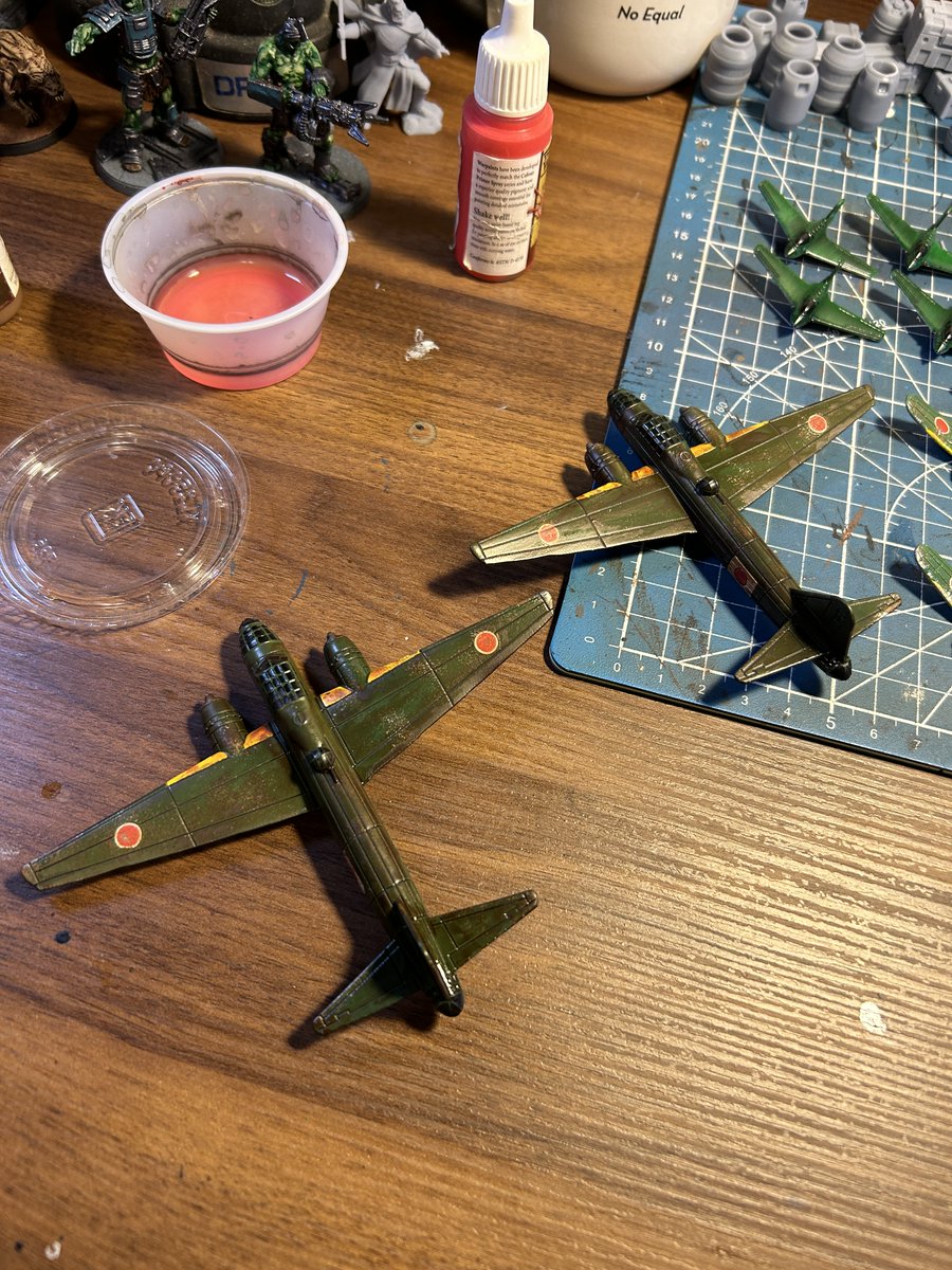 JunkieTerrain's tweet image. Final steps on these Japanese G4M "Betty's" before they hit the table.  All this extra work on them really pays off and shows actual realistic use on the models.  Just wish it did not take so long to accomplish.

@WarlordGames #bloodredskies