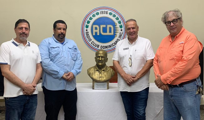 hi8rcd's tweet photo. 98 Aniversario del RCD https://t.co/yh4jiZ1lqn