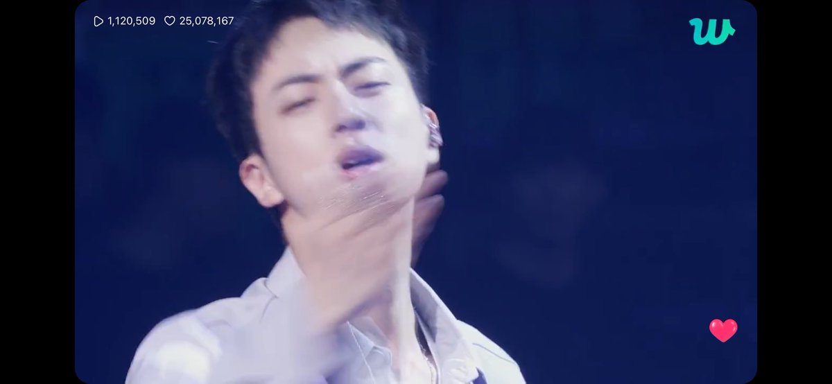 kookiethough09's tweet photo. Virtual hug for now, WWH! 

#welcomebackjin #HappyFesta11 https://t.co/Wgsf6iNibx
