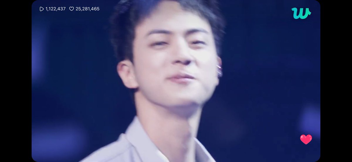 kookiethough09's tweet photo. Virtual hug for now, WWH! 

#welcomebackjin #HappyFesta11 https://t.co/Wgsf6iNibx