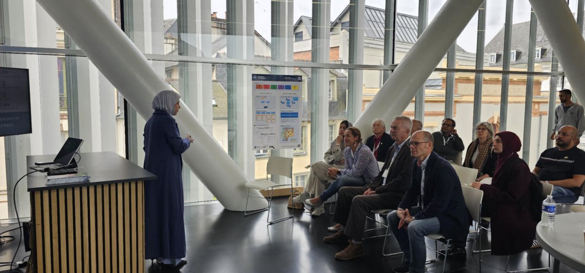 ASRENorg's tweet photo. @OMREN at #TNC24 showcased an overview of their achievements and challenges from the past year!
Key highlights included expanding the usage of #eduroam nationwide and offering services such as #Estypyan, #webhosting, and #practiceLab https://t.co/eo44Kbwsno