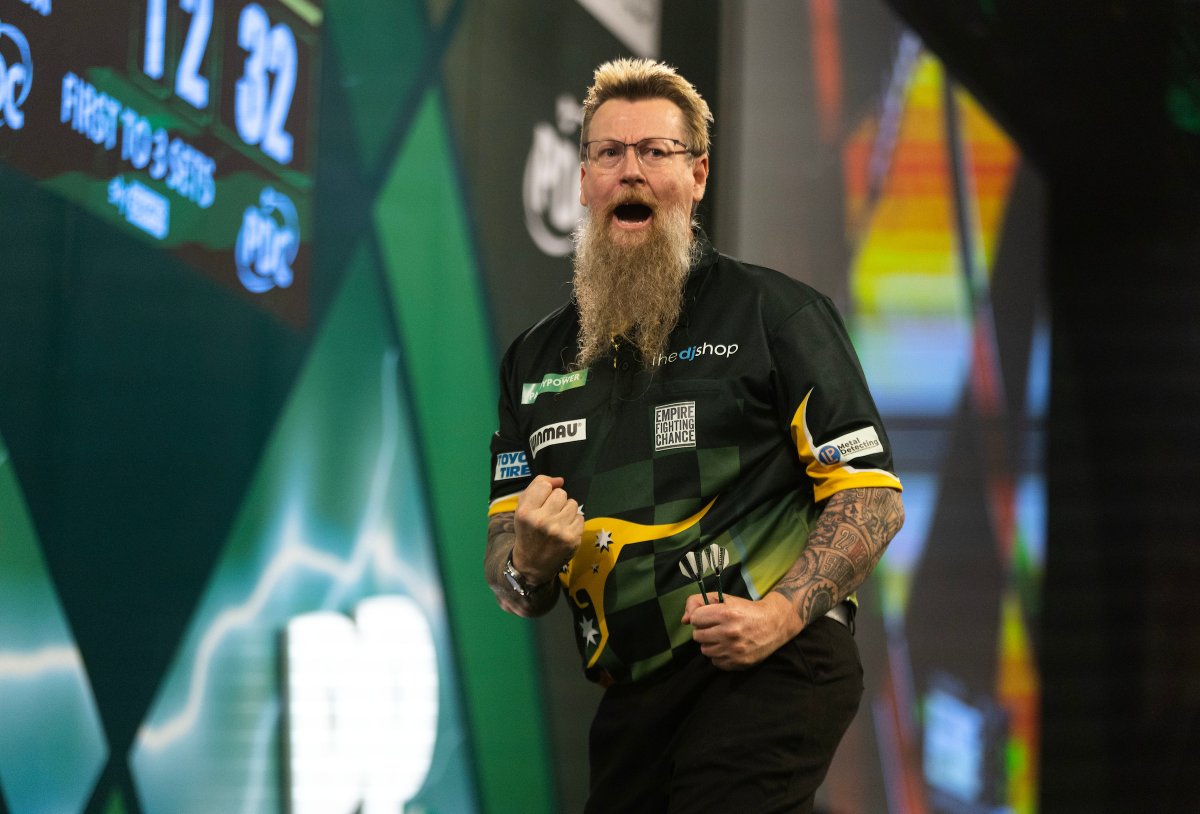 ET9 Tour Card Holder Qualifiers:

🏴󠁧󠁢󠁥󠁮󠁧󠁿 Steve Beaton
🇳🇱 Jelle Klaasen
🇳🇱 Maik Kuivenhoven
🇭🇷 Boris Krcmar
🏴󠁧󠁢󠁷󠁬󠁳󠁿 Nick Kenny
🇦🇺 Simon Whitlock
🏴󠁧󠁢󠁥󠁮󠁧󠁿 Dom Taylor
🍀 Mickey Mansell
🇵🇹 Jose de Sousa
🏴󠁧󠁢󠁥󠁮󠁧󠁿 Martin Lukeman