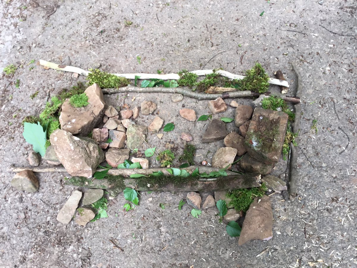 Dosbarth 4 <a href="/brynderiprimary/">brynderiprimary</a> enjoyed their ‘Hilly visit’ yesterday. They admired beautiful views, solved mountain-related riddles during the hike and created 3D art inspired by the book they are reading, The Man who Bought a Mountain.What a fantastic way to explore countryside!