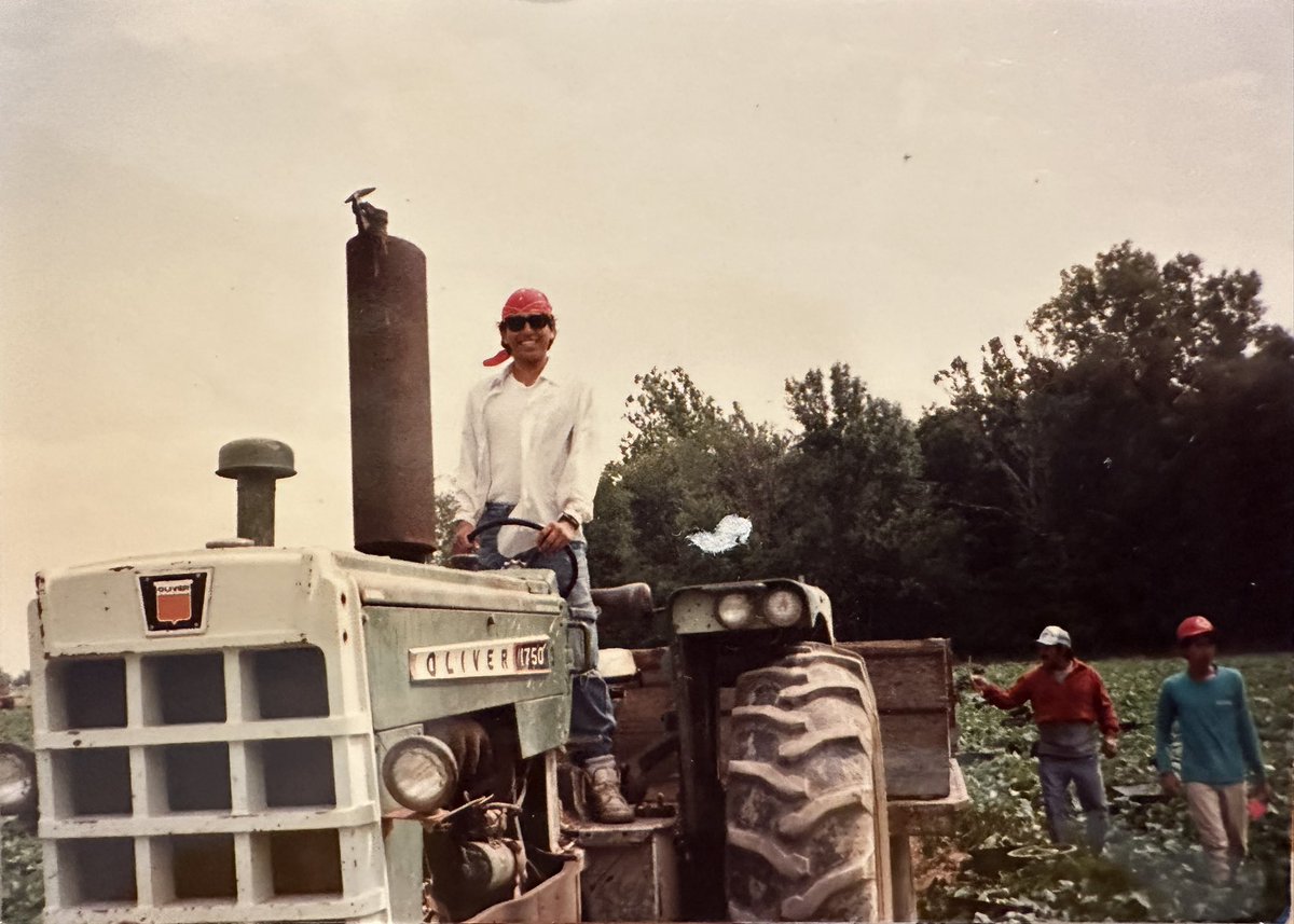 miguelmigrant's tweet photo. Loading pickles in #Ohio in 1988 and Iโm all smiles because I was about to attend @stedwardsu through a #migrant scholarship. Systems of support like #Title1, #Title3, #Headstart and #MEP makes all the difference. #tbt #tbthursday #migranteducation #sisepuede #FinishtheJourney https://t.co/guCjJ6v1IN
