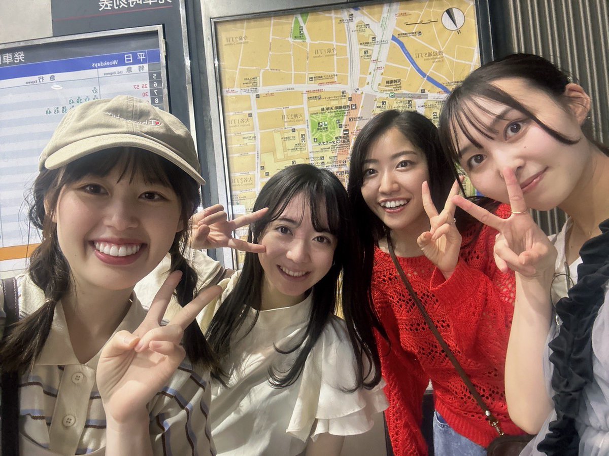 みーんな大人になったので飲みにいきました🥂
こうやって集まれるの本当に幸せ！

またみんなで歌って踊りたいな〜〜

#多分優香以外1サビまで息持たない
#iam