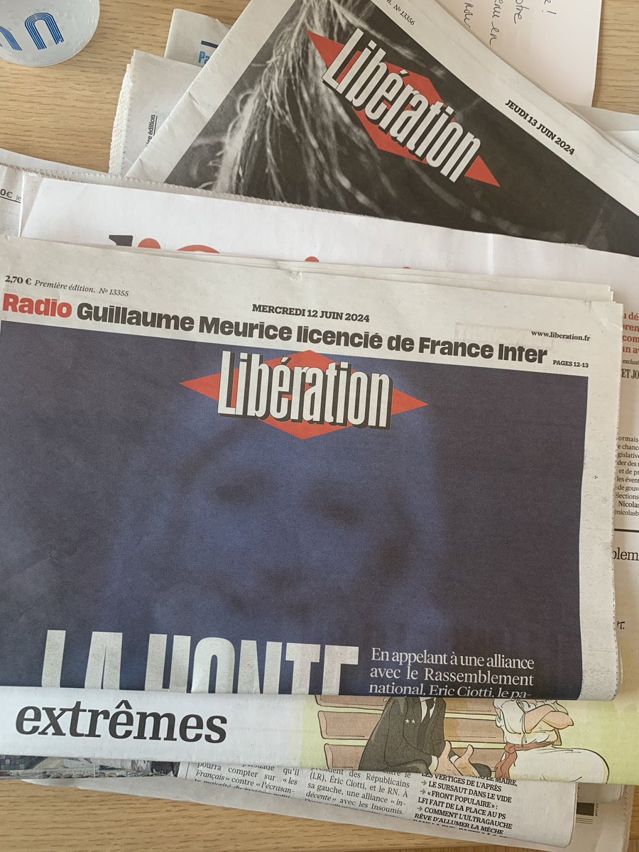 izamelda's tweet photo. ⁦@libe⁩ Saturation ! Un peu trop ? Un ami à vous ? Vous trouvez vraiment qu’il faut encore accorder au cas ⁦@GMeurice⁩ 1 double page ? Rien de + essentiel dans l’actu ? JPP ⁦@franceinter⁩ https://t.co/YKGYWcDSVc