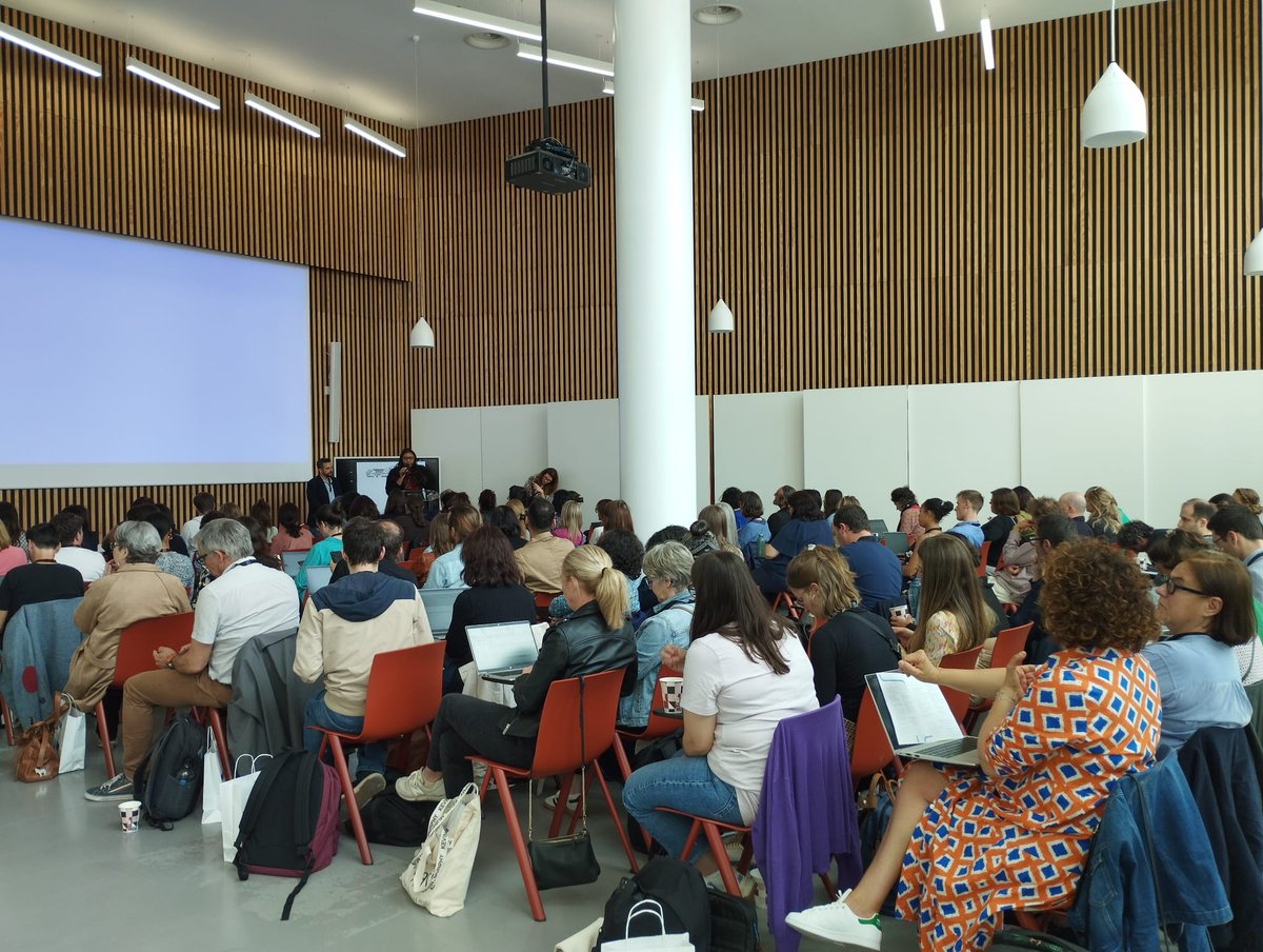 Germeinform's tweet photo. 12/13 juin - réunion @ReseauR2VE   resp vie étud. 100 personnes, 57 univ. Table "engagements étudiants" avec R Morder (Germe et Cité avec expo histoire @AFGES) à Strasbourg @FranceUniv @La_FAGE @UNEF @unionetudiante_ @RevesJeunes @animafac @OVE_National https://t.co/q8AeKZqiqK