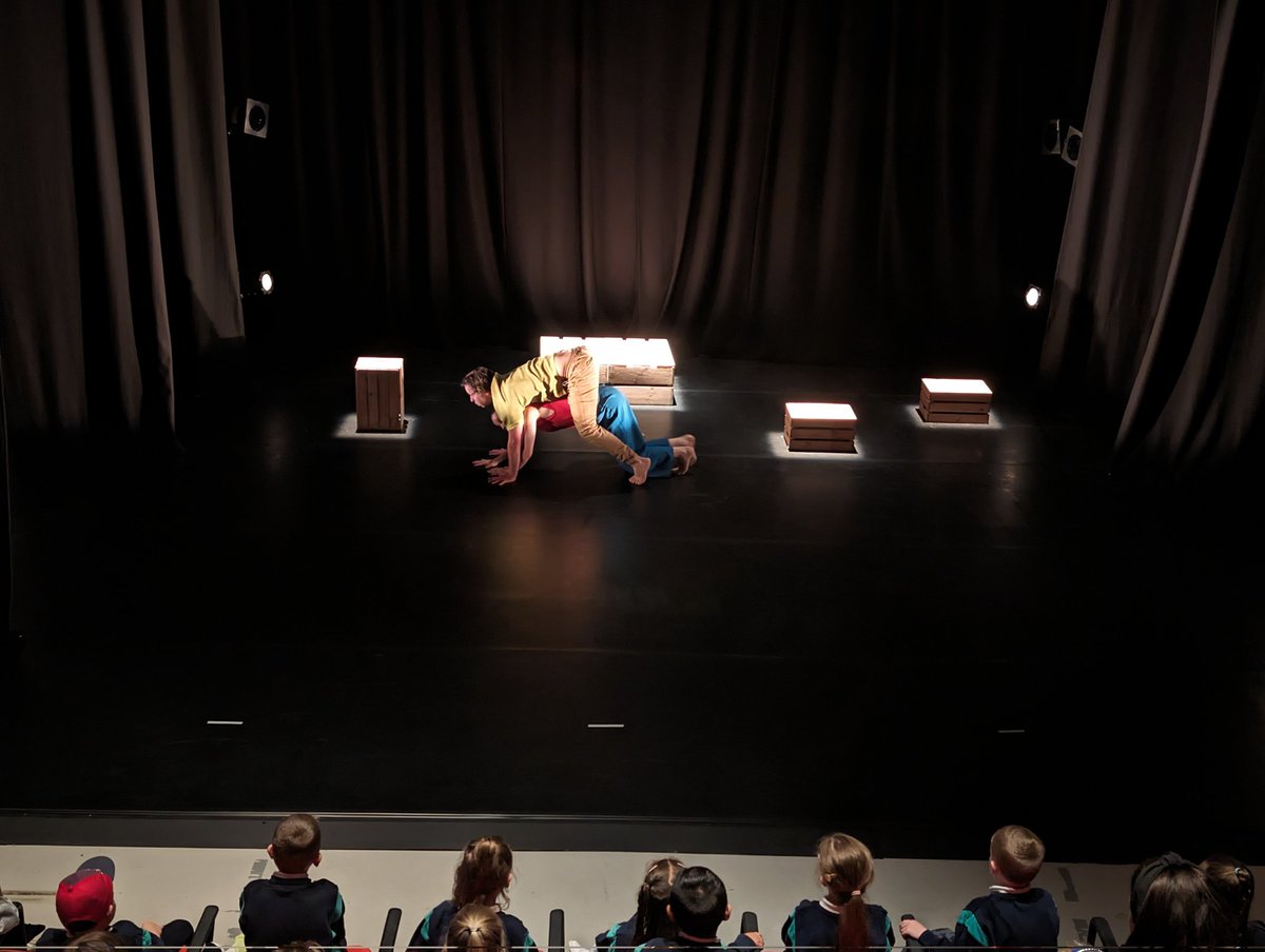 Lots of giggles &amp; gasps of excitement this morning as students watched Martijn Joling &amp; Amy Pender perform #FALLandFLOAT by <a href="/MunozDance/">MonicaMunozMarinDance</a> 

FALL and FLOAT national tour is supported by <a href="/artscouncil_ie/">The Arts Council / An Chomhairle Ealaíon</a> and <a href="/meitheal_arts/">Meitheal</a>