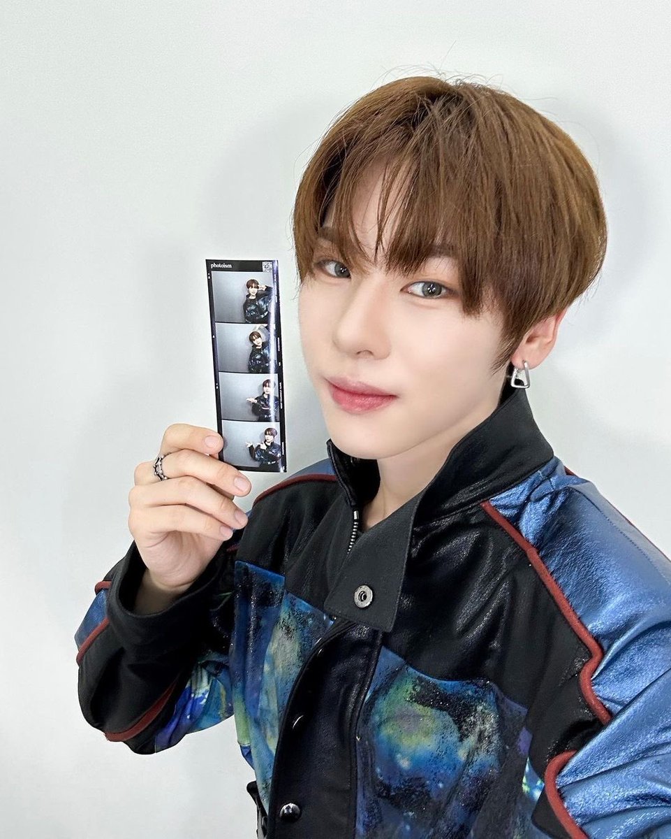 skz0cean's tweet photo. I don't know a lot about n.SSign but no idol should be forced on a hiatus and let alone silenced like that. Eddie reached out to us and we should be there to help him!! Let's do everything we can please🙏

#always_with_EDDIE https://t.co/Dck6BDLrZm