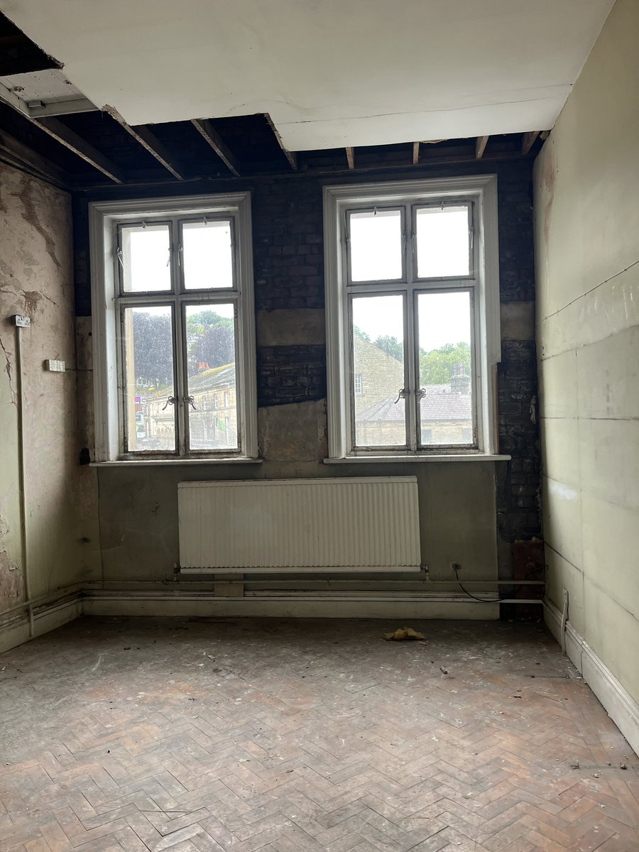 Site visit to a potential new project in the centre of Holmfirth. 

A little bit of work required to this vacant building. 

#wma #architecture #refurb #holmfirth #Huddersfield