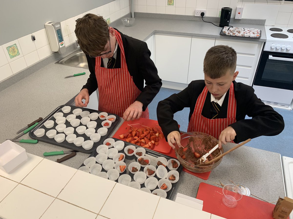 Howden School PSHE tweet media