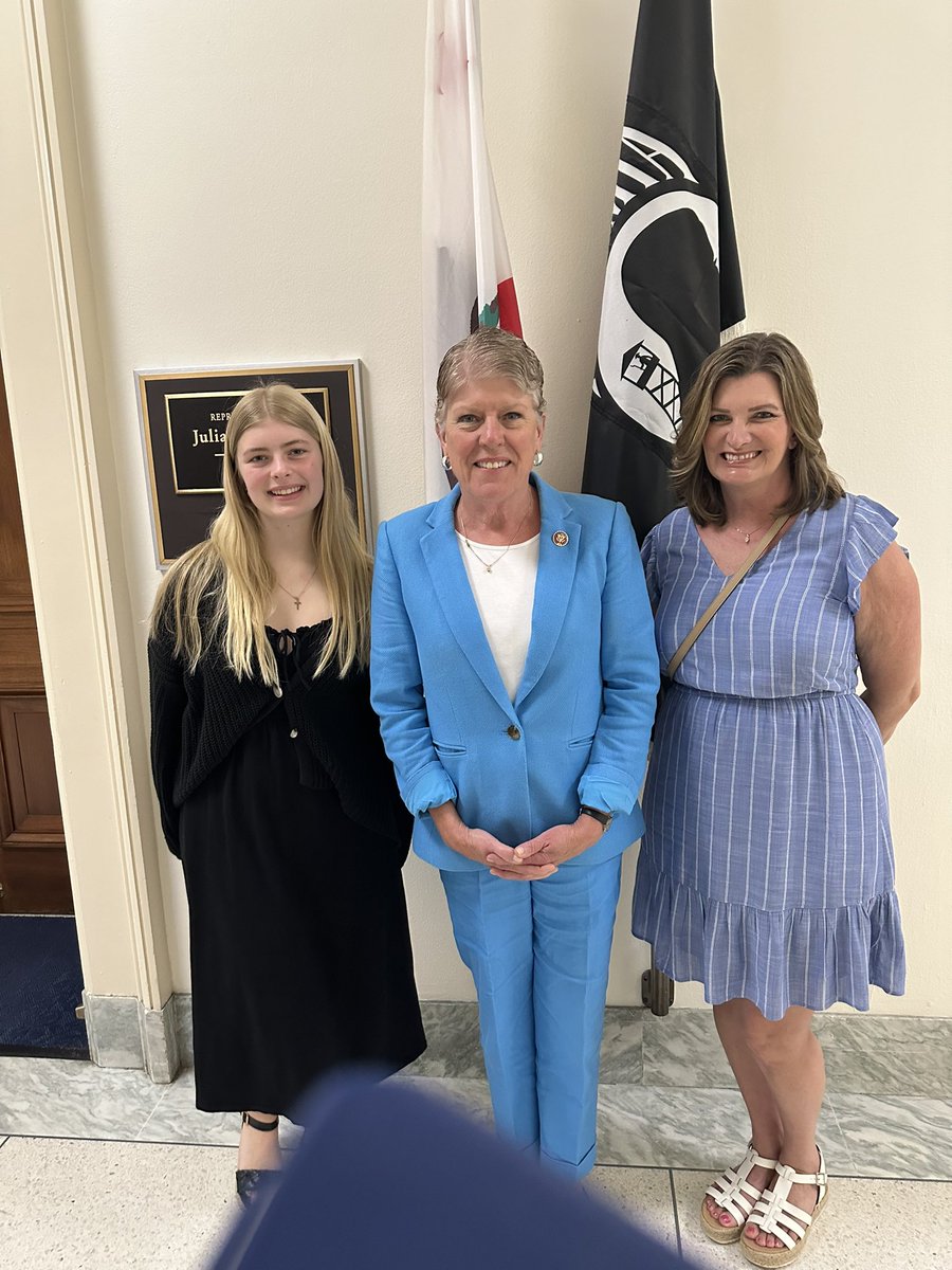 Today is the big day for #TeamCHA. Thanks to <a href="/RepKamlagerDove/">Congresswoman Sydney Kamlager-Dove</a> and <a href="/RepBrownley/">Congresswoman Julia Brownley</a> who have already met with our <a href="/UCLAHealth/">UCLA Health</a> patient Brooke as part of <a href="/hospitals4kids/">Children's Hospital Association</a> Family Advocacy Day! #FAD2024