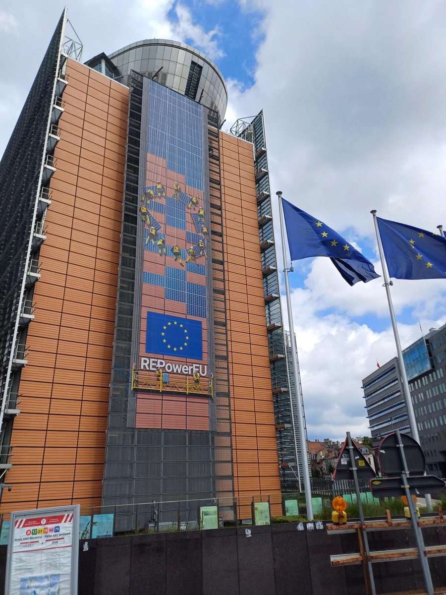 Centre for a Digital Society (@eui_cds) on Twitter photo 🎉 We've just wrapped up our 17th Seminar for National Judges & Regulatory Authorities, focusing on safeguarding networks security & consumer protection
💼 The Seminar is a professional training program organised on behalf of the <a href="/EU_Commission/">European Commission</a>
More ℹ️ digitalsociety.eui.eu/course/seminar… 🎉 We've just wrapped up our 17th Seminar for National Judges & Regulatory Authorities, focusing on safeguarding networks security & consumer protection
💼 The Seminar is a professional training program organised on behalf of the <a href="/EU_Commission/">European Commission</a>
More ℹ️ digitalsociety.eui.eu/course/seminar…