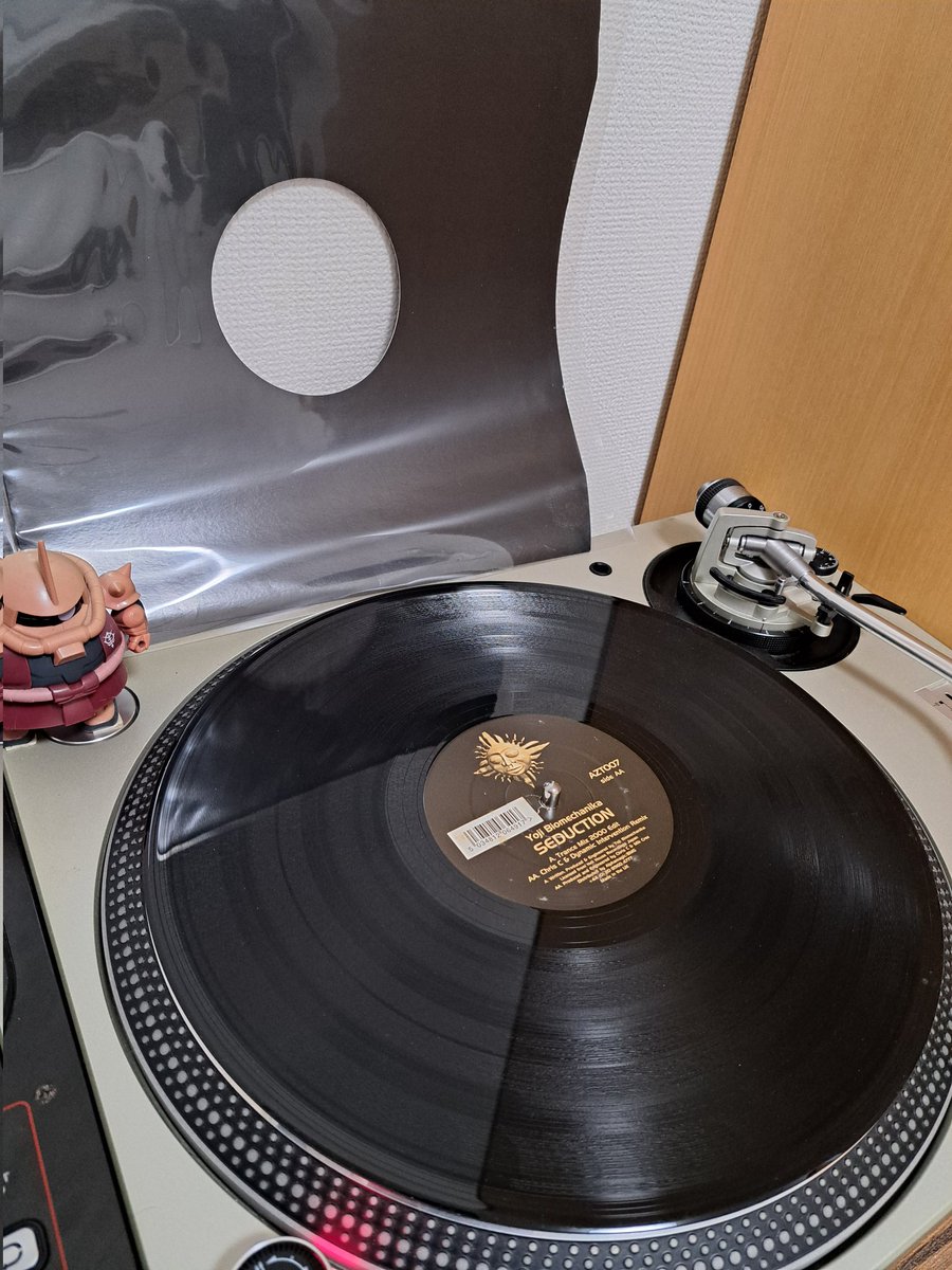 isacop0101's tweet image. Yoji biomehanika/Seduction
A-trance mix 2000 edit
B-chris c &amp; dynamic intervention rimix
このtrance mixがまたカッコイイのだ
むしろseductionと名のつくもの全てが好き
youtu.be/DB9kK07yVyA?si…