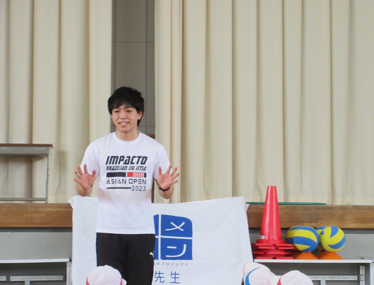 EnjoyBjjLife's tweet photo. 岐阜県美濃加茂市にある加茂野小学校にて、夢先生をさせて頂きました。
ブラジリアン柔術というワードと共に、私の夢を聞いてもらいつつ、皆さんの素敵な夢を聞く事もでき、とても素敵な時間でした。
皆様本当にありがとうございます😊🔥
#夢先生 #ユメセン #jfa #柔術 https://t.co/eW3vQ2lOt1