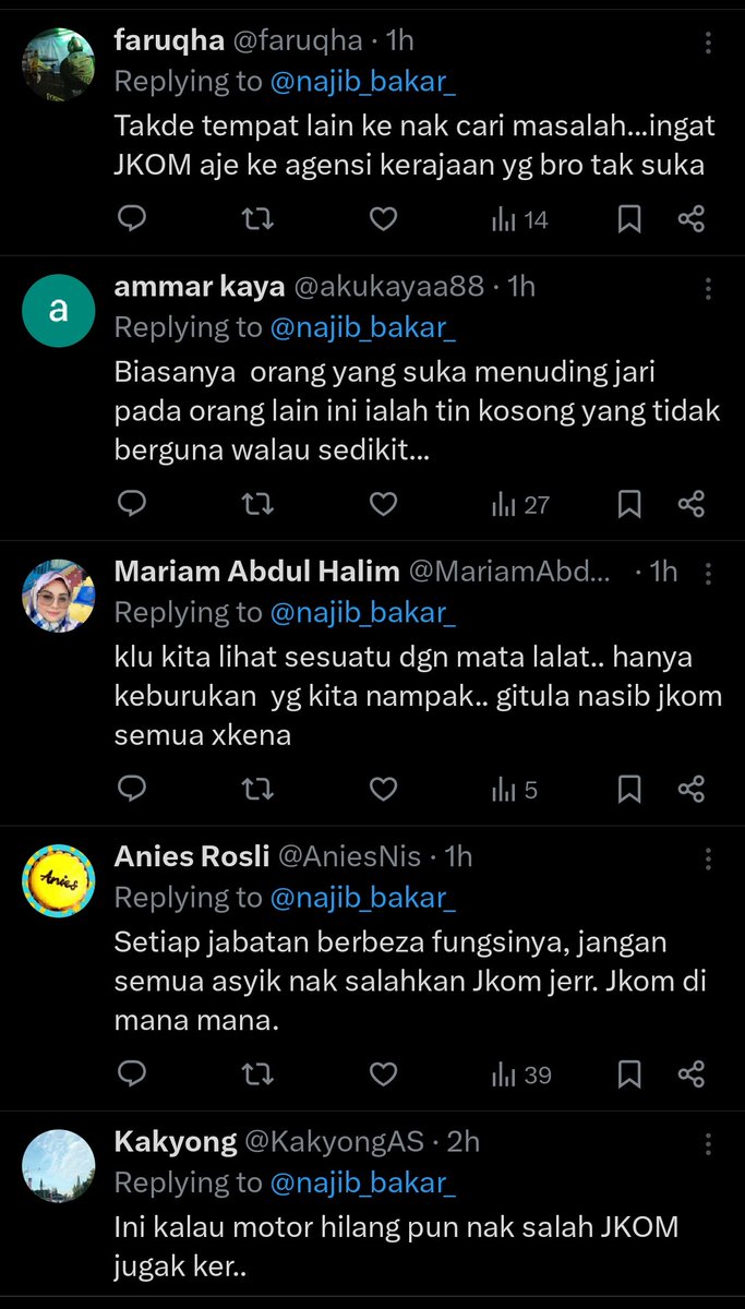 najib_bakar_'s tweet photo. Lepas JKOM kena jentik, baru muncul hantu-hantu JKOM yang beramai-ramai serang aku di X. Ini mengesahkan hipotesis aku.

Dalam JKOM, ramai yang berdarah walaun. Banyak yang dapat dibuktikan di sini.

Hampa sebagai penjawat awam di JKOM, serang isu subsidi diesel.

🧵1/n https://t.co/3BQxynDiN7