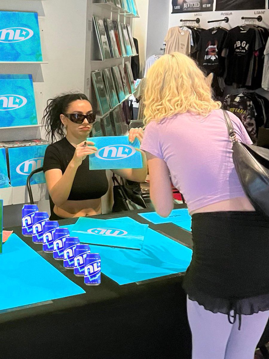 💎 Nostalgia Lounge 💎 (@loungenostalgia) on Twitter photo 