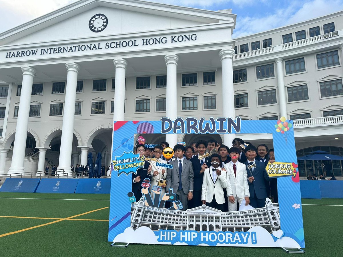 HHKSDarwin's tweet image. #year8formal #EOY