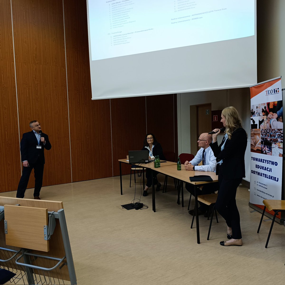 Trwa drugi panel dyskusyjny i warsztaty dla studentów na temat samorządu województwa.