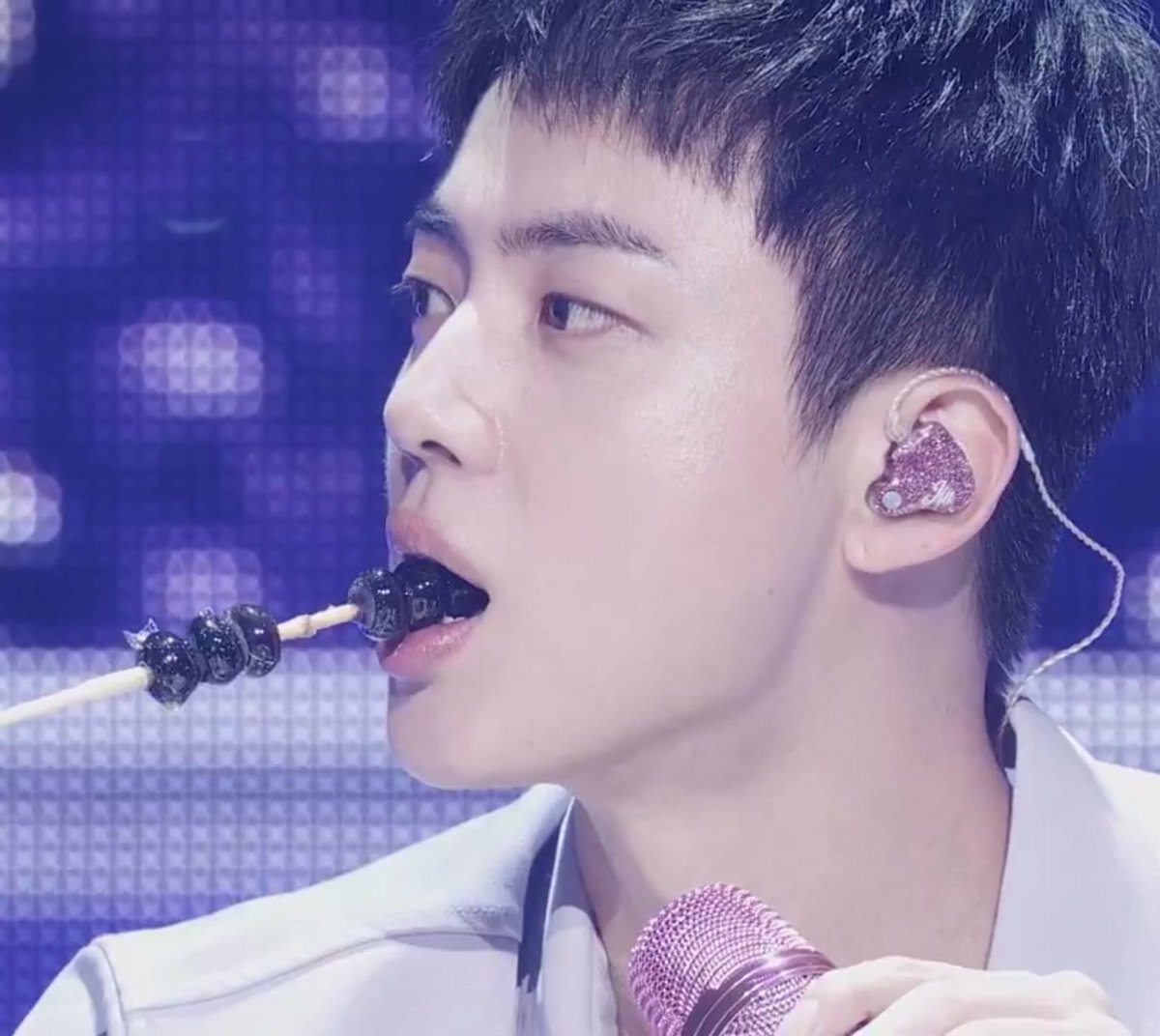 Thumbnail of www-x-com-sugatradamus-status-1801236019511275795-a913229f13f54c9c