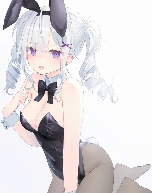 何見てるのよ 