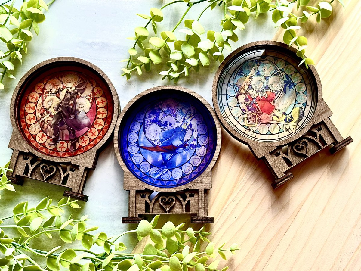 Estoy que se me caen las manos pero en este mes tengo dos eventos y quiero llevar bastantes vidrieras 🥹