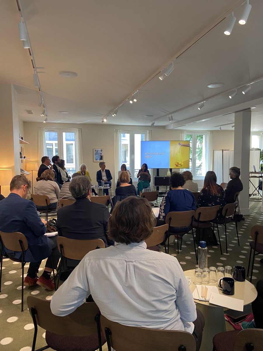 ACPetitcol's tweet photo. CONFERENCE DE PRESSE @sial_paris pour présenter SIAL Insights, qui révèle 3 tendances phares :
1. l’#Émotion, avec la notion de plaisir, tjrs 🍭
2. du #Lien, une alimentation vécue comme une affaire collective 🤗
3. l’#Attention, avec l’assiette comme lieu d’attention au monde🌏 https://t.co/fW9RdqslqH